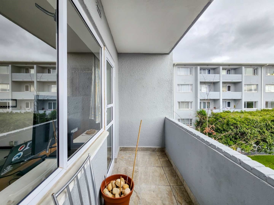 1 Bedroom Property for Sale in Woodstock Western Cape